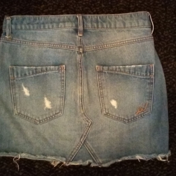 Express Jeans Denim Skirt Distressed Size 4 - Picture 5 of 8